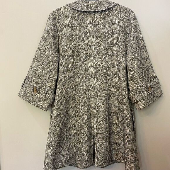 Cabi Camille Coat Gray Snakeskin Print Women Size L - Picture 8 of 12